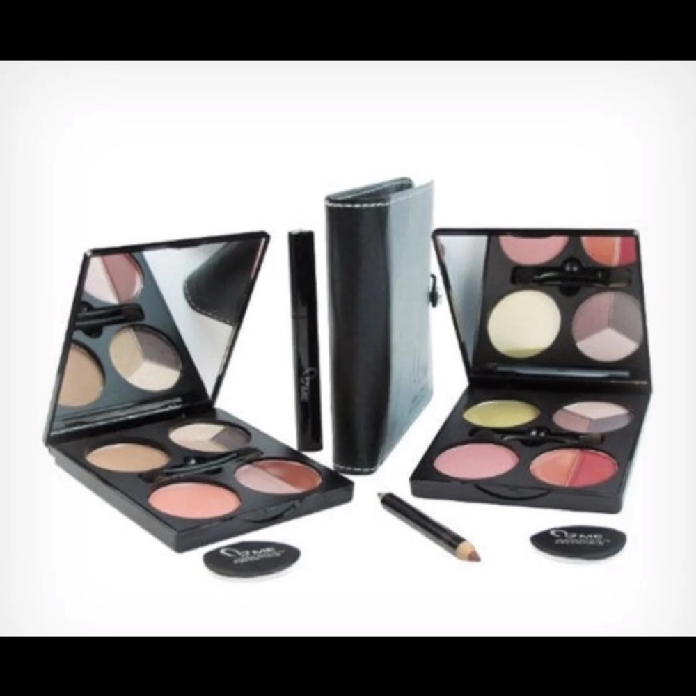 Duo day night makeup kit